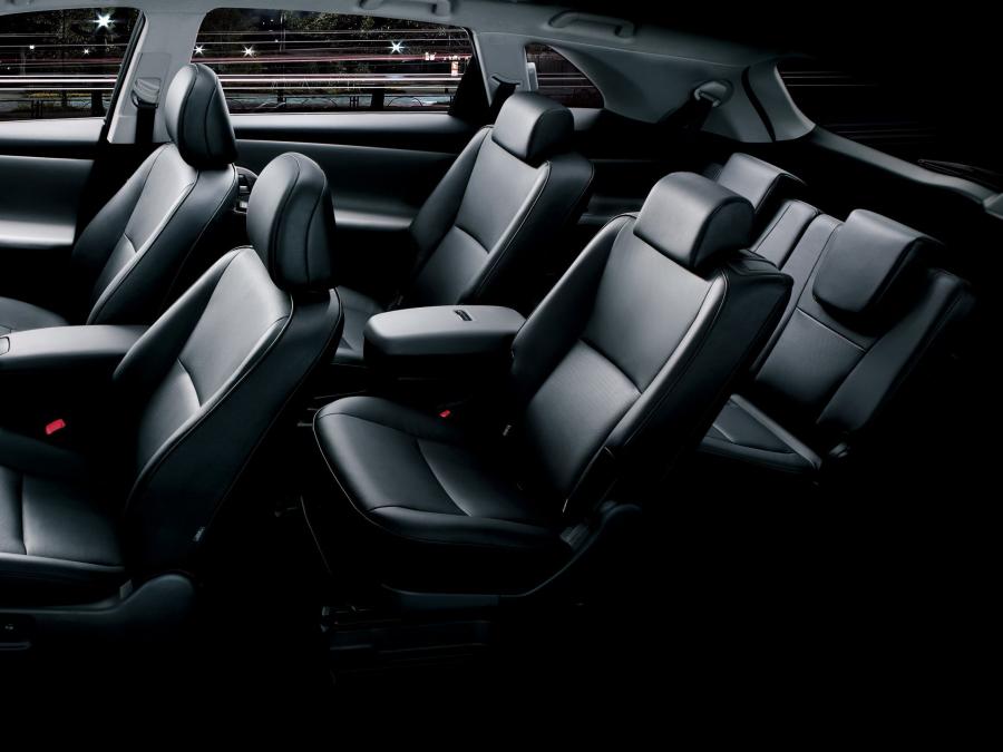  Toyota Mark X ZiO Aerial 2011 года  (фото 3 из 4)